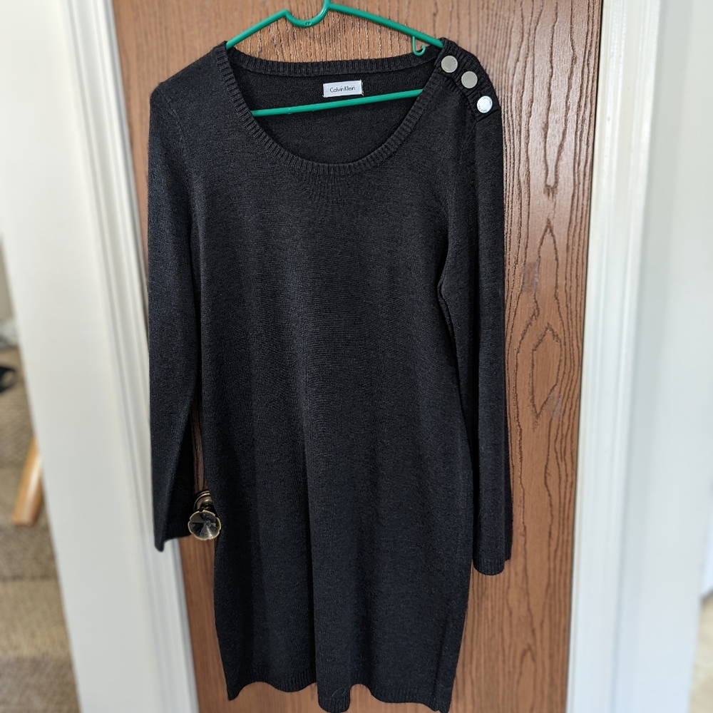 Calvin Klein Gray Shift Dress w/3 Buttons on Left Shoulder &Elbow Patche…
